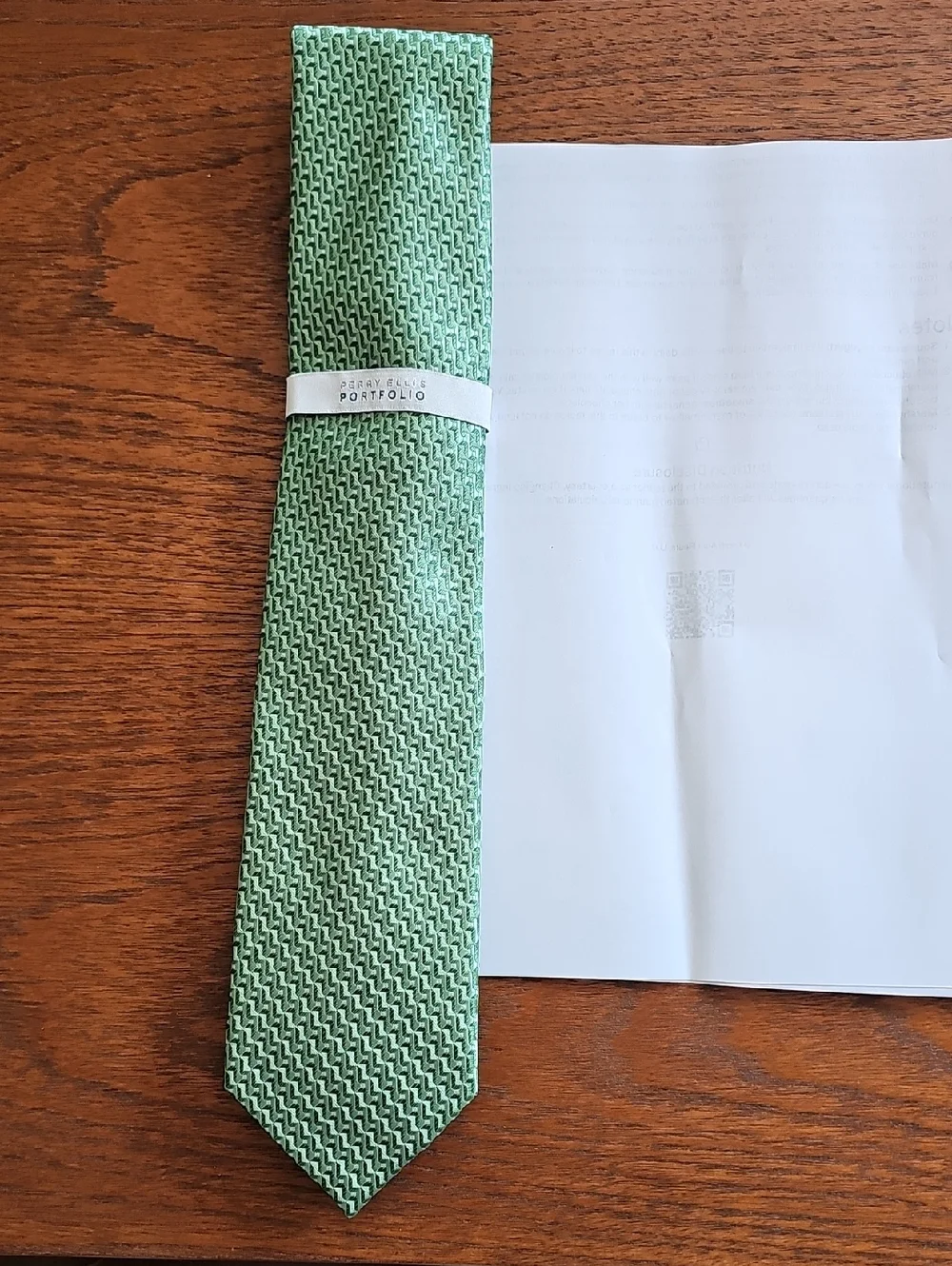 **NWT** Green Langer Geo Pattern Perry Ellis Portfolio Tie